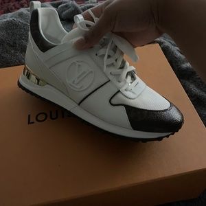 Lv Shoes